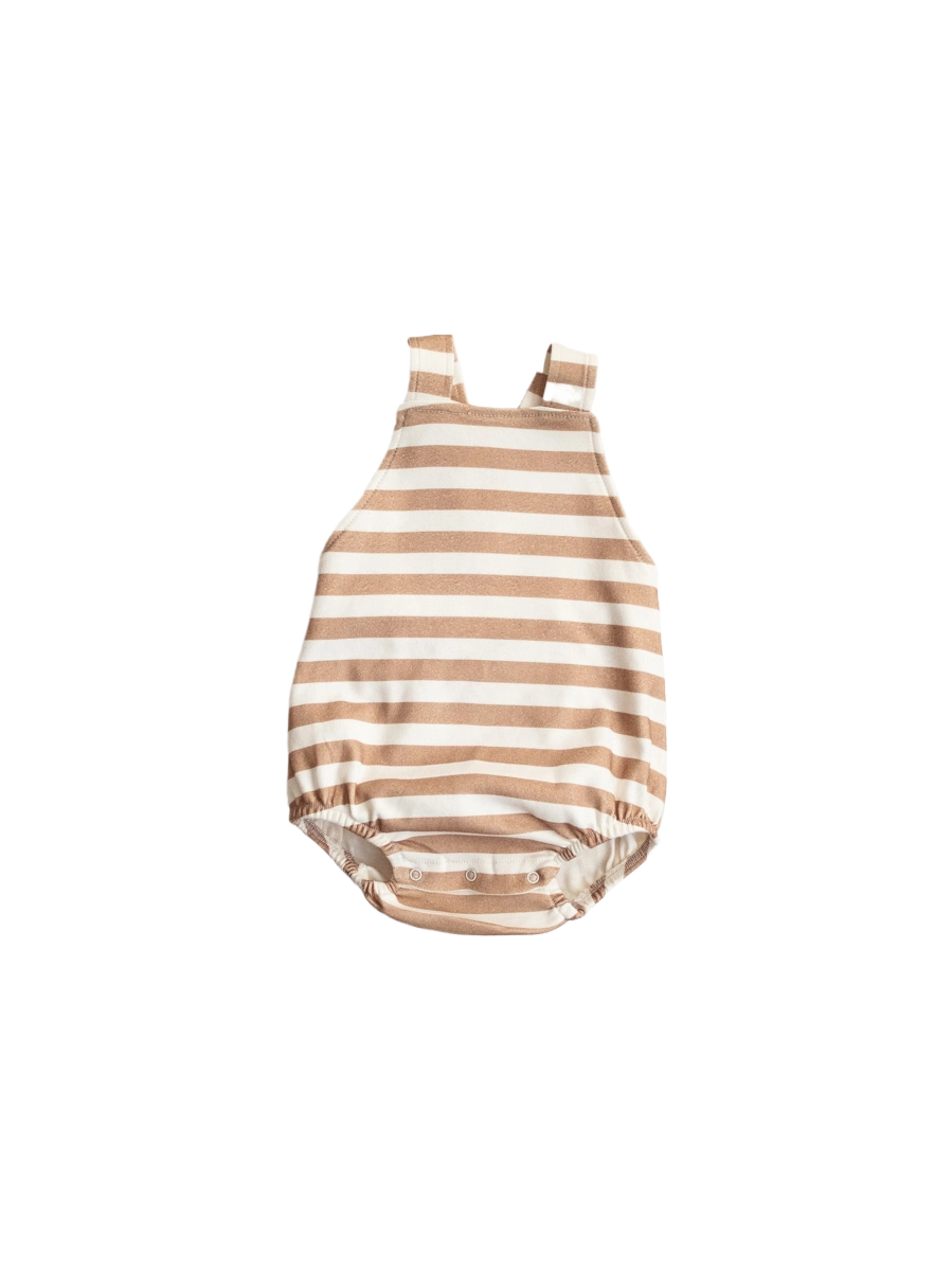 Main product image for Romieki organic baby product with clay stripe texture